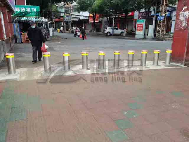 湖北手动升降路桩 半自动升降路桩 汉口钢精灵路桩